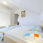 Zecevic 3*